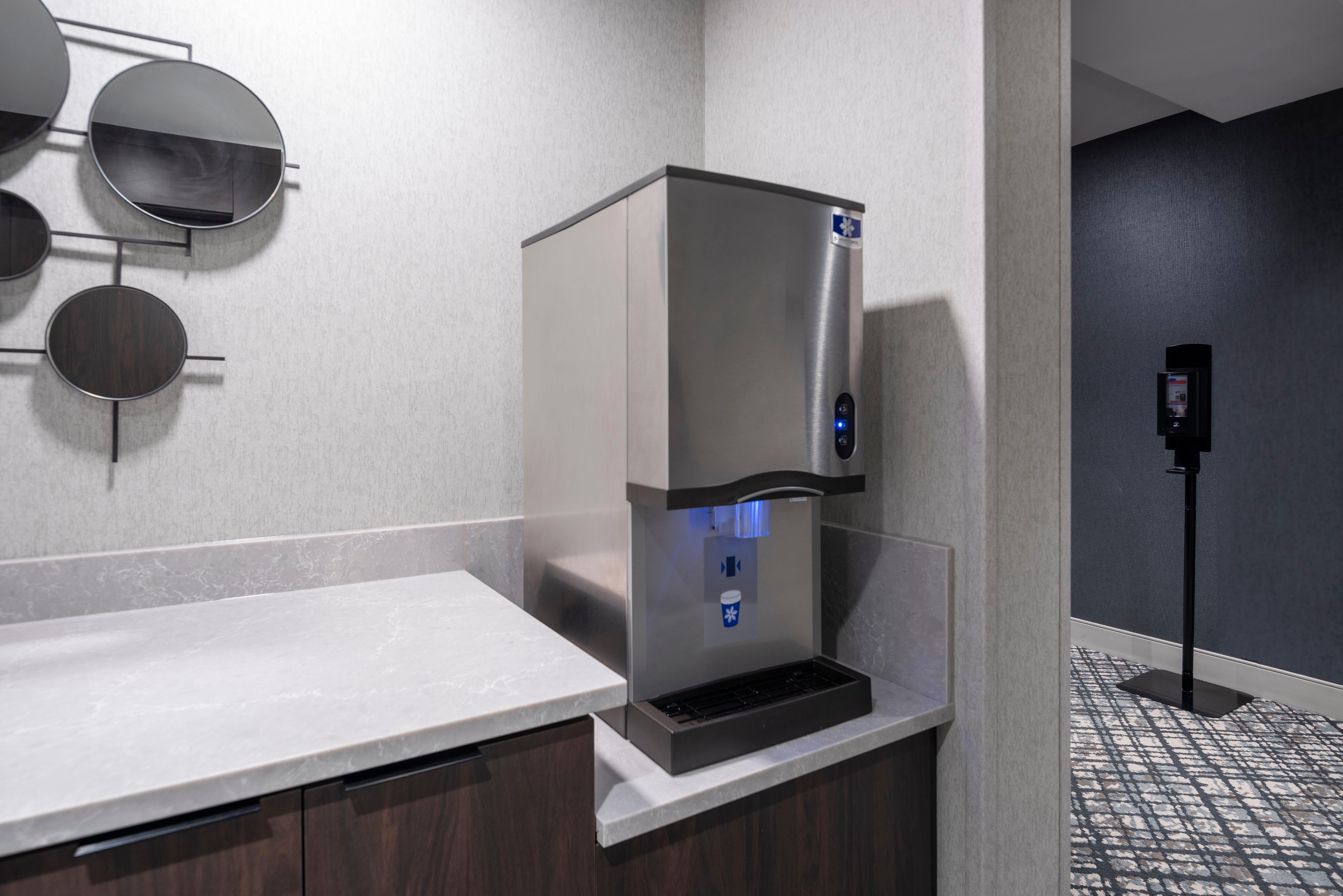 Holiday Inn Express - Boston Logan Airport - Revere By Ihg Exterior foto